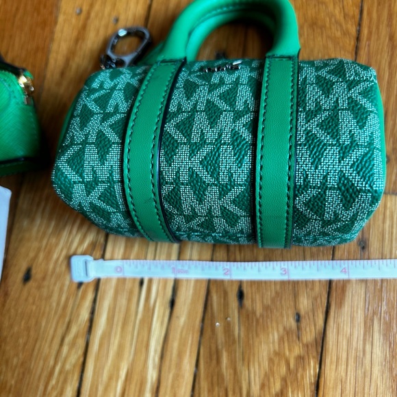 Michael Kors Teeny Keychain set of 2 NWT and NWOT - Picture 10 of 15